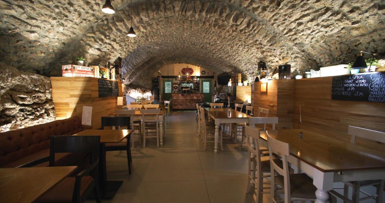 Palazzo Badiale History&Rooms Atella Dış mekan fotoğraf