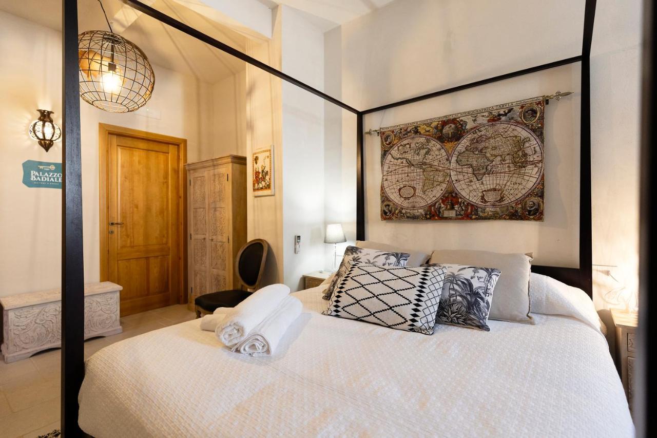 Palazzo Badiale History&Rooms Atella Dış mekan fotoğraf